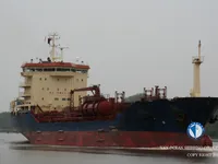 Ọkọ̀ tí ó mú epo / kemikali fún tà