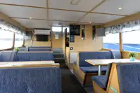 Ọkọ̀ ọpọlọpọ̀ ènìyàn fún tà