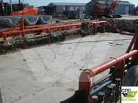 Ọkọ omi ti o mu ọja fún tà