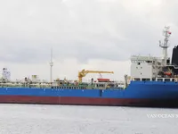 Ọkọ̀ tí ó mú epo / kemikali fún tà