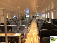 Ọkọ̀ ọpọlọpọ̀ ènìyàn fún tà