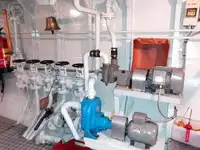 Ọkọ̀ ojú omi ìrìn-àjò fún tà