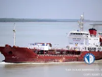 Ọkọ̀ tí ó mú epo / kemikali fún tà