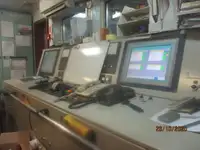 Ọkọ̀ tí wọn fi maa ń gbé ohun èlò tí ó ní ìdáná fún tà