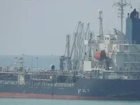 Ọkọ̀ tí ó mú epo / kemikali fún tà