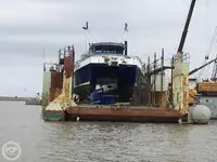 Catamaran fún tà