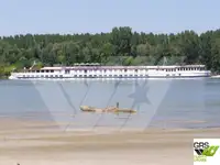 Ọkọ̀ ojú omi ìrìn-àjò fún tà