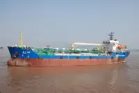 Ọkọ̀ tí ó mú epo / kemikali fún tà
