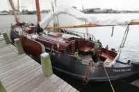 Ọkọ̀ fún tà