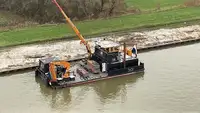 Ọkọ̀ ojú omi tí ó mú àwọn ìkọ́kọ̀ fún tà