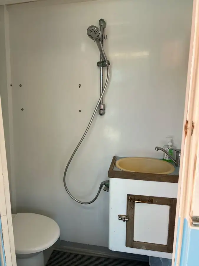 Ọkọ̀ tí ó mú ẹja fún tà