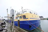 Ọkọ̀ ojú omi ìrìn-àjò fún tà