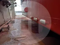 Ọkọ̀ ojú omi tí ó ní ìrọ̀kè fún tà