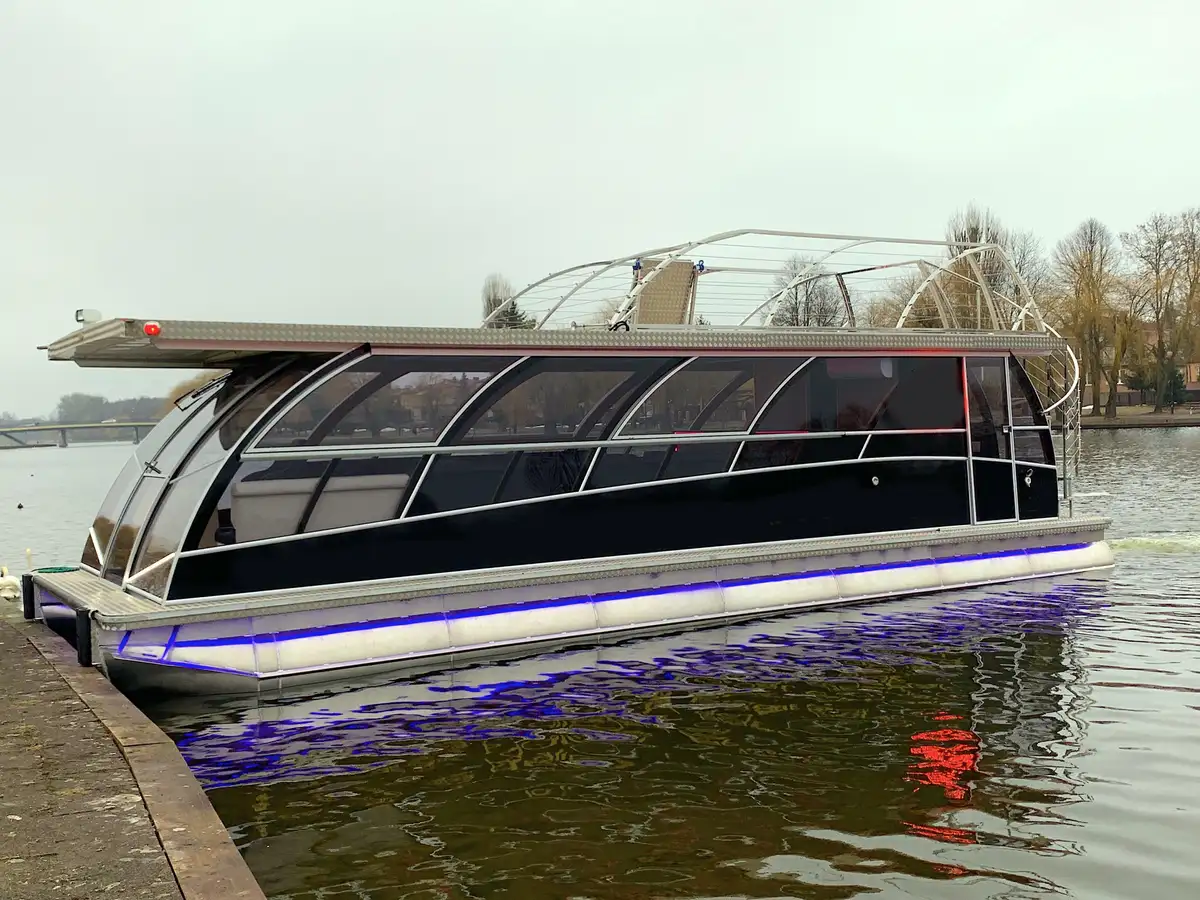 Catamaran fún tà