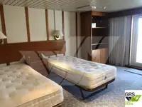 Ọkọ̀ ojú omi ìrìn-àjò fún tà