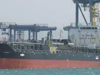 Ọkọ̀ tí ó mú epo / kemikali fún tà