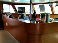 Ọkọ̀ ọpọlọpọ̀ ènìyàn fún tà