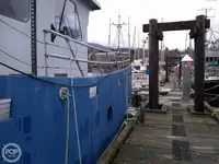 Ọkọ̀ ojú omi kékeré fún tà
