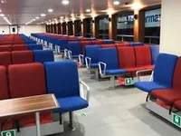 Ọkọ̀ ọpọlọpọ̀ ènìyàn fún tà
