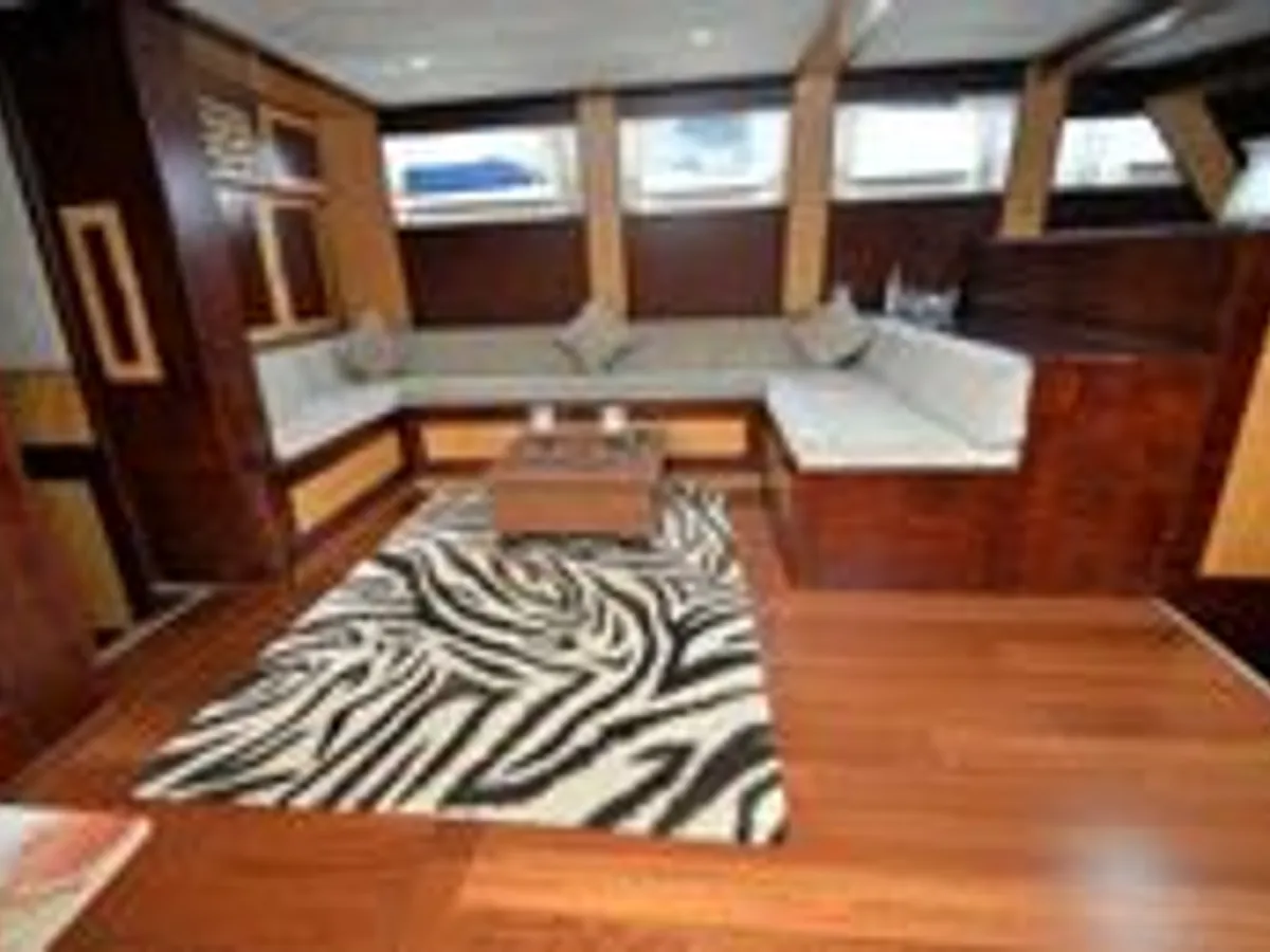 Yacht fún tà