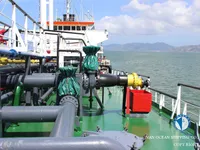 Ọkọ̀ tí ó mú epo / kemikali fún tà