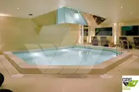 Ọkọ̀ ojú omi ìrìn-àjò fún tà