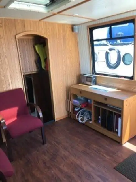 Ọkọ̀ tí ó mú ẹja fún tà