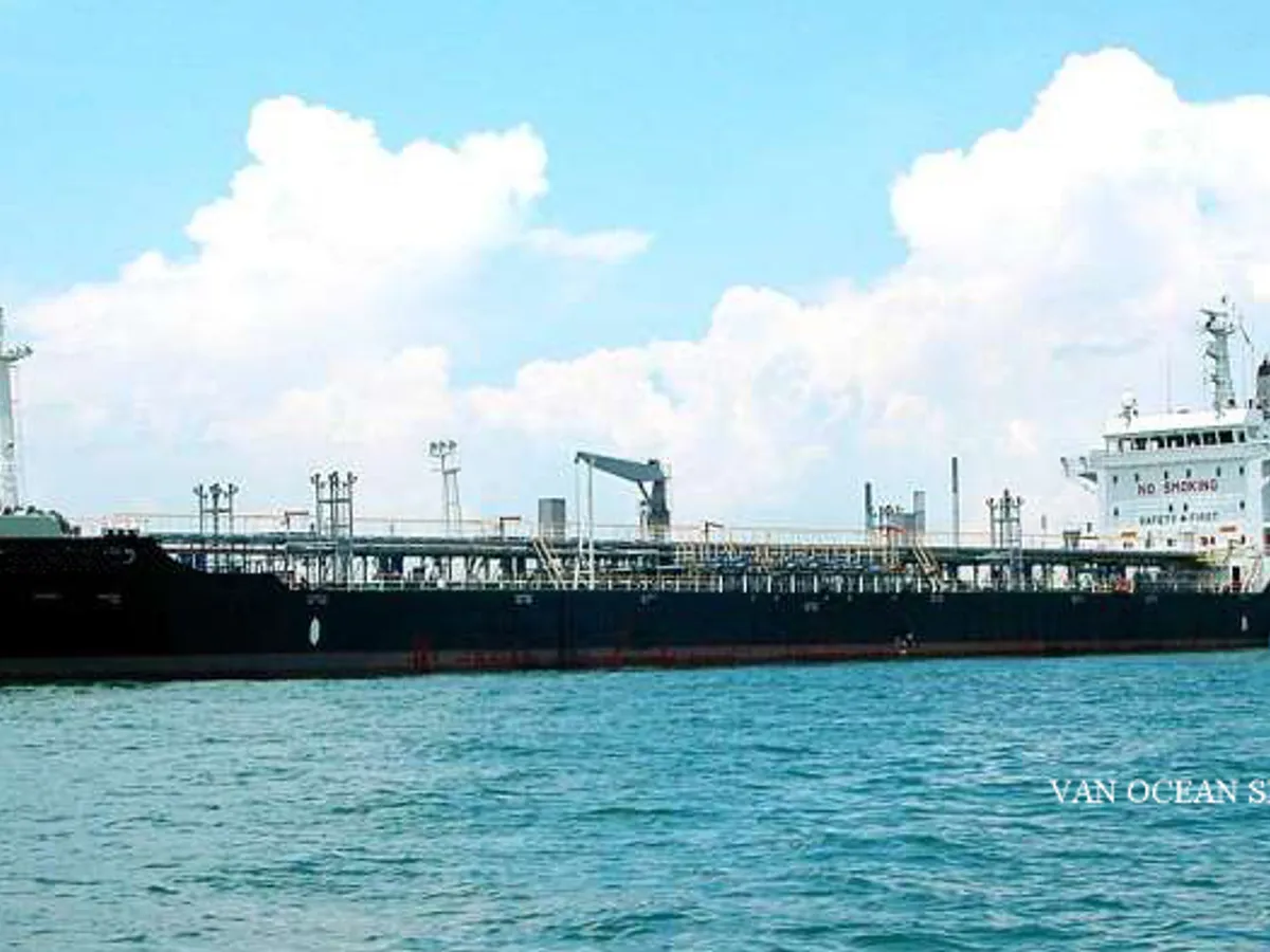 Ọkọ̀ tí ó mú epo / kemikali fún tà