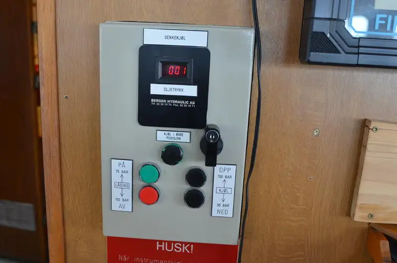 Ọkọ̀ ojú omi tí ó mú àwọn ìkọ́kọ̀ fún tà
