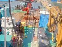 Ọkọ̀ ojú omi tí ó ní ìrọ̀kè fún tà