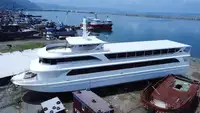 Ọkọ̀ ọpọlọpọ̀ ènìyàn fún tà
