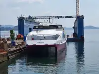 Ọkọ̀ ojú omi ìrìn-àjò fún tà
