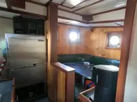 Ọkọ omi ti o fa fún tà