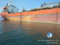 Ọkọ̀ tí ó mú epo / kemikali fún tà