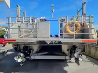 Ọkọ̀ ọpọlọpọ̀ ènìyàn fún tà