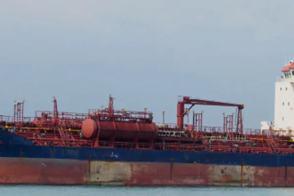 Oil/Chemical tanker for sale