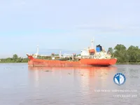 Ọkọ̀ tí ó mú epo / kemikali fún tà