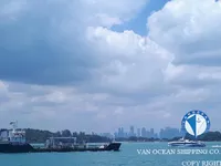 Ọkọ̀ tí ó mú epo / kemikali fún tà