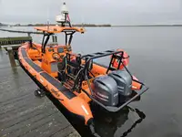 Ọkọ̀ ojú omi tí ó mú àwọn ìkọ́kọ̀ fún tà
