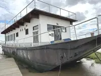 Ọkọ oju-omi ìgbé-àgbé fún tà