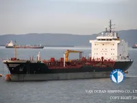 Ọkọ̀ tí ó mú epo / kemikali fún tà