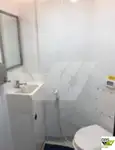 Ọkọ̀ ọpọlọpọ̀ ènìyàn fún tà