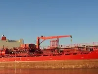 Ọkọ̀ tí ó mú epo / kemikali fún tà