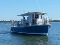 Ọkọ̀ ọpọlọpọ̀ ènìyàn fún tà