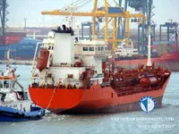 Ọkọ̀ tí ó mú epo / kemikali fún tà