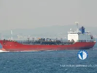 Ọkọ̀ tí ó mú epo / kemikali fún tà
