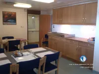 Ọkọ̀ tí ó mú epo / kemikali fún tà