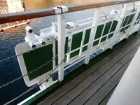 Ọkọ̀ ojú omi ìrìn-àjò fún tà