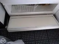 Ọkọ̀ ojú omi kékeré fún tà