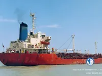 Ọkọ̀ tí ó mú epo / kemikali fún tà